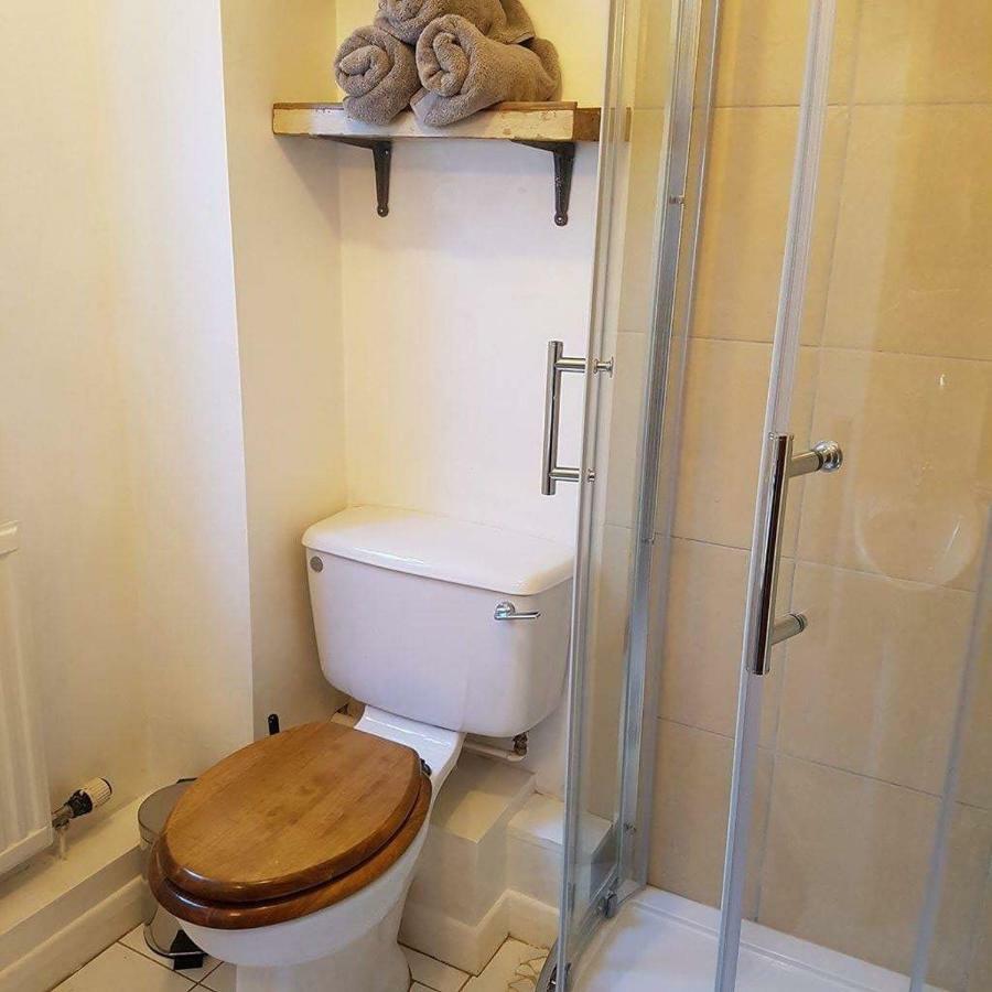 Dilkara Apartment Глостънбъри Екстериор снимка