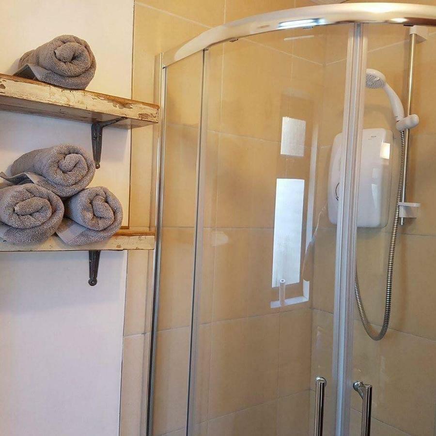 Dilkara Apartment Глостънбъри Екстериор снимка