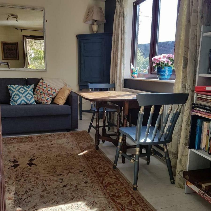 Dilkara Apartment Глостънбъри Екстериор снимка