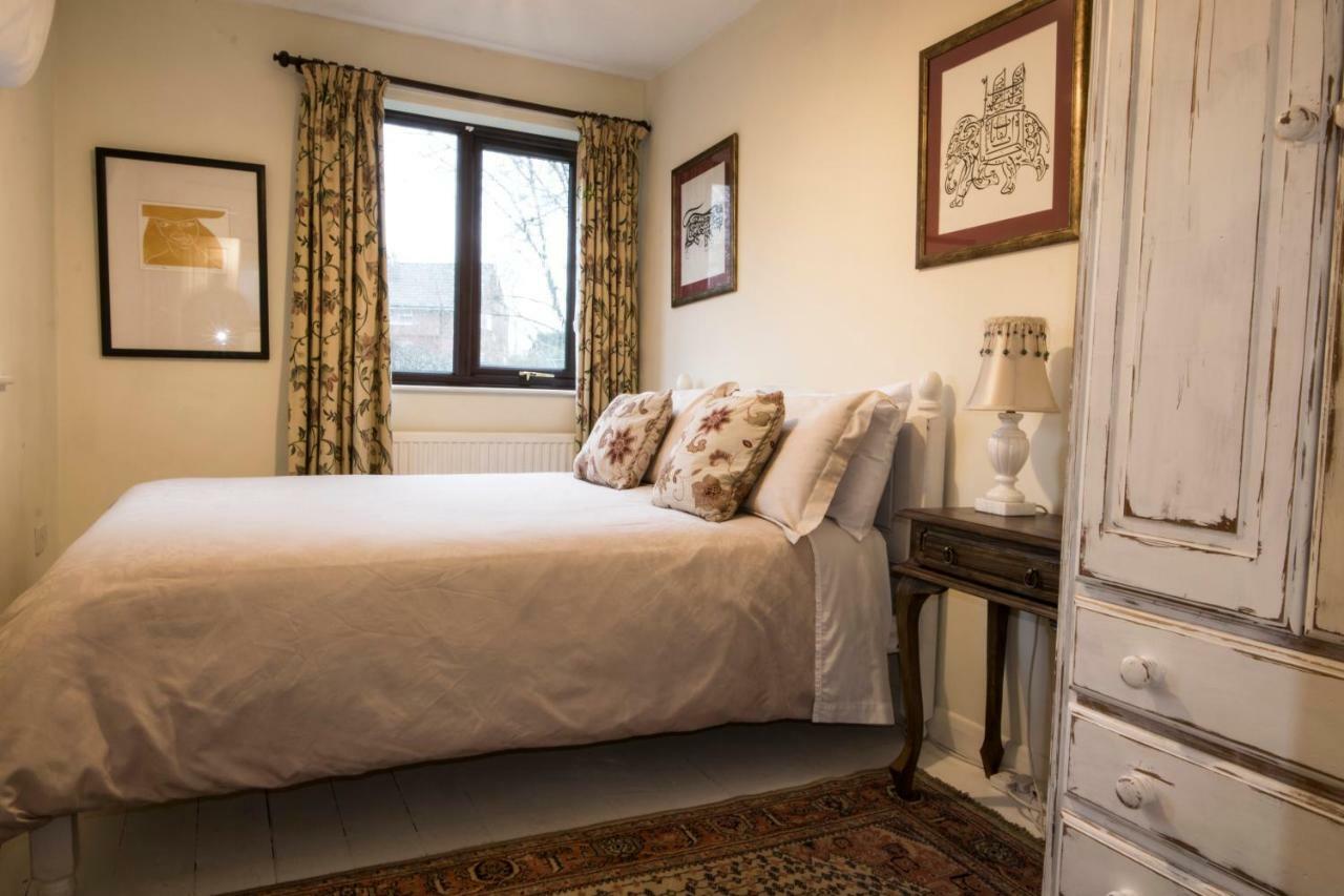 Dilkara Apartment Глостънбъри Екстериор снимка